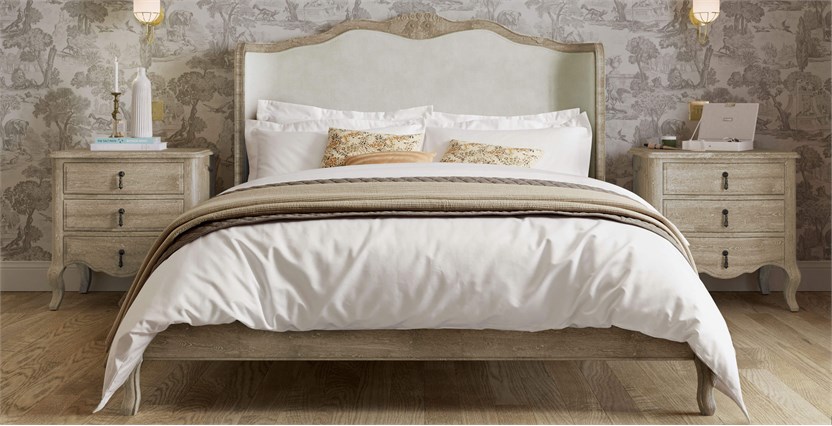 Versailles Linen Bed